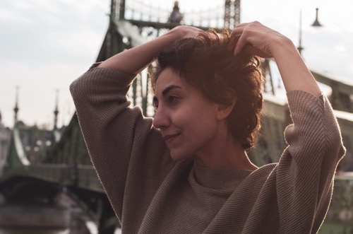 Zohreh FazLi